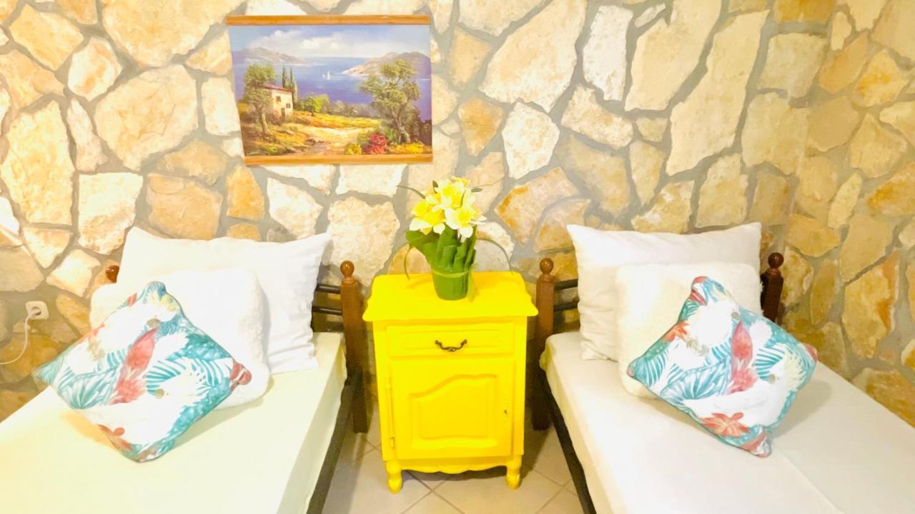 Colorful And Happy Apartment Sukosan - With Parking Eksteriør billede